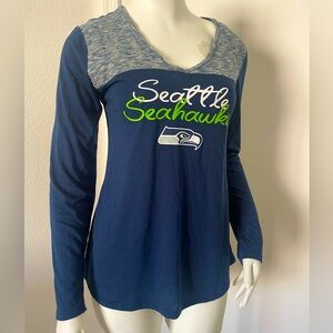 NFL Team Apparel Seattle Seahawks V-Neck Long Sleeve Shirt
Size M